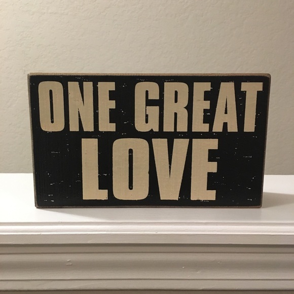 Wooden Block Decor - Picture 1 of 5